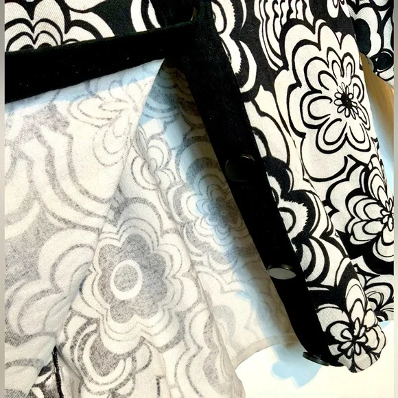 Cable and Gague cardigan sweater Petitie M, black and grey mod pattern - Picture 7 of 15